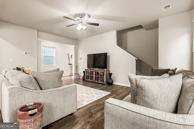 Foto del edificio - 92 Rainy Ct