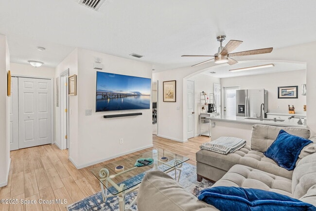 Building Photo - 1030 Luminary Cir