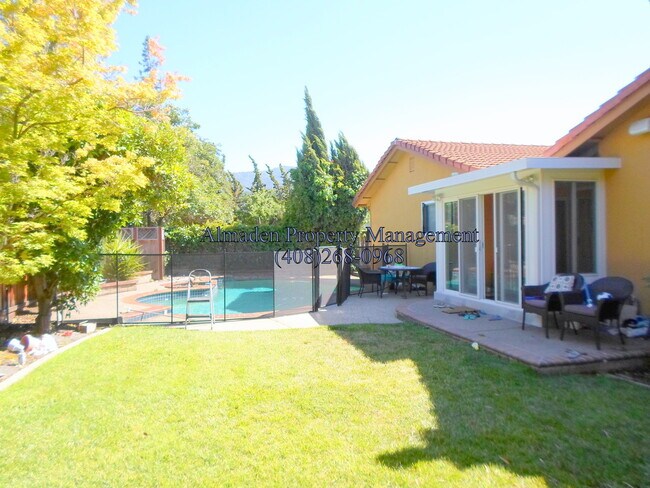 Foto del edificio - Remodeled Almaden Home near Foothills!! Great Schools, Central A/C & Pool!!