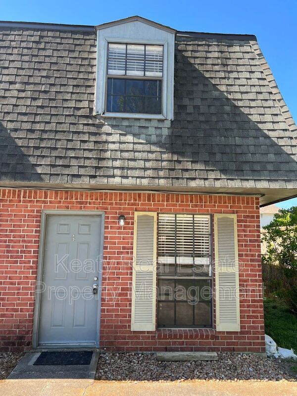 Building Photo - 418 Failla Rd