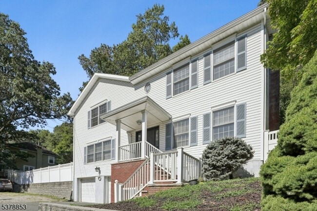 Foto del edificio - 470 Rifle Camp Rd