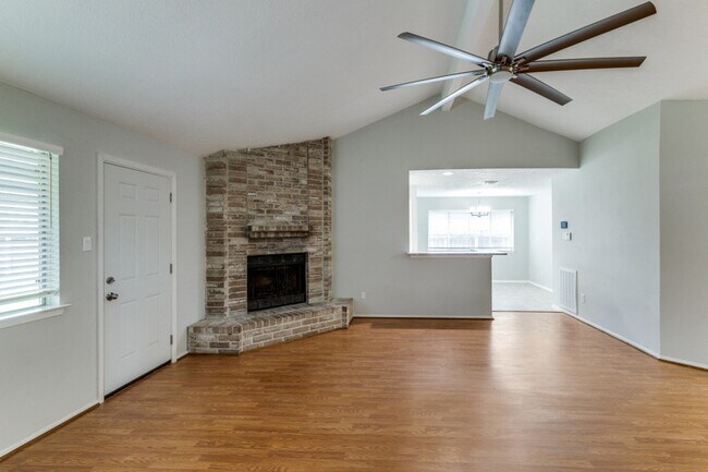 Building Photo - 7218 Ridgeberry Dr