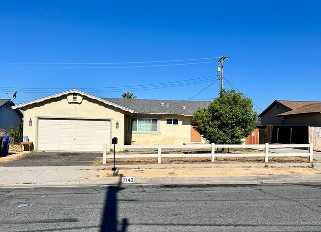 Building Photo - 7142 Church Ave