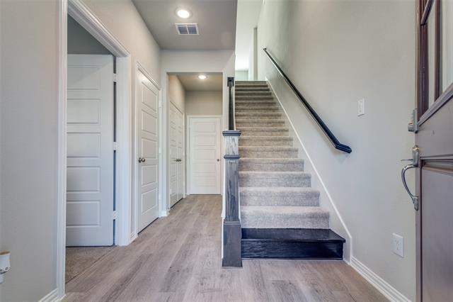 Building Photo - 2455 Morningside Dr