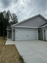Building Photo - 137 Brawley Villas Pl