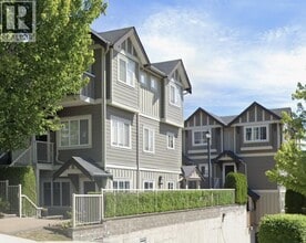Building Photo - 368 Ellesmere Ave