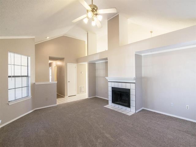 Foto del edificio - 1520 Mayflower Dr