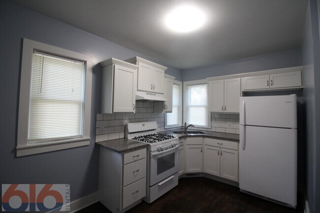 Foto del edificio - 116 Gold Ave SW