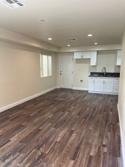 Foto del edificio - 213 E 84th Pl