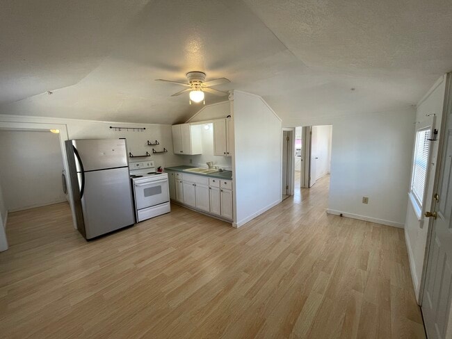 View entering front door - 317 E 13th St