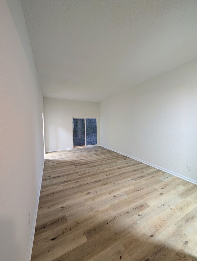 Foto del edificio - 3718 Fountain Ave