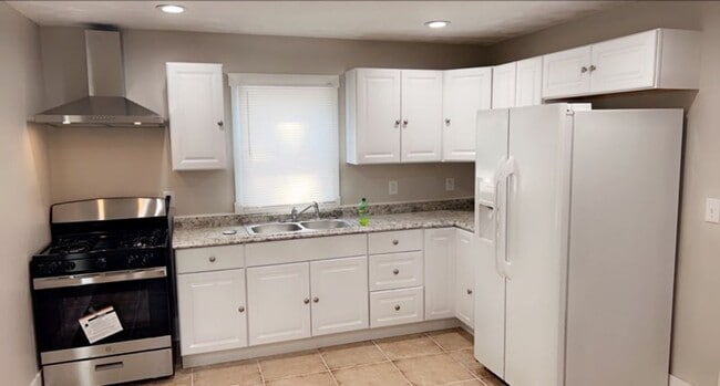 Building Photo - 40 South St