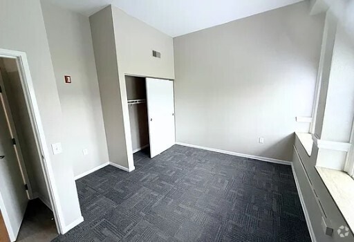 Building Photo - Affordable, Spacious Living at Flyers Land...