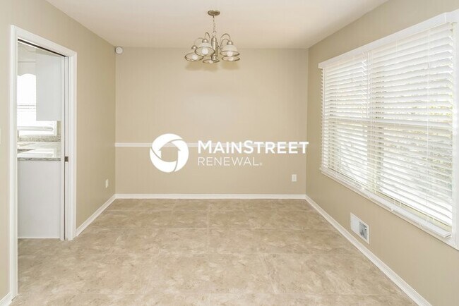 Building Photo - 3 Bedroom Pet-Friendly Home in Birmingham, AL with Main Street Renewal