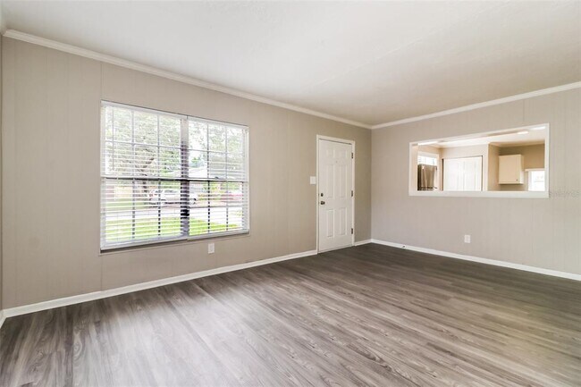 Foto del edificio - 6806 Lyman Ave