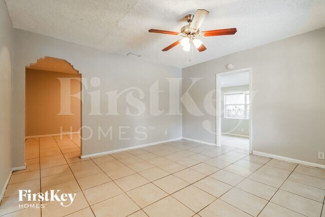 Foto del edificio - 3408 E 33rd Ave