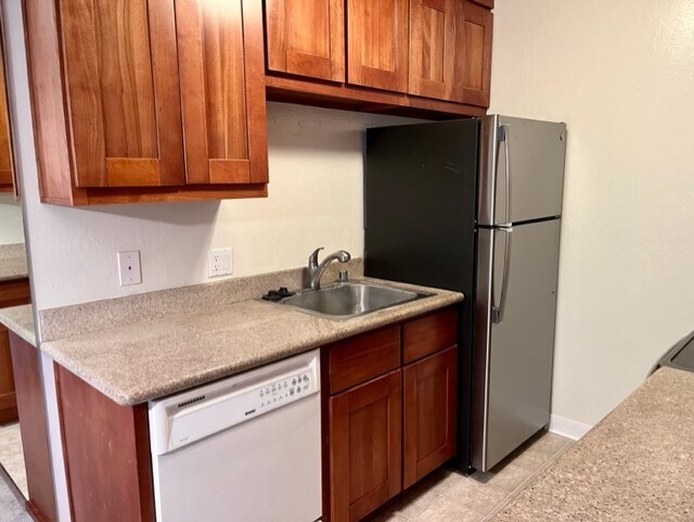 Sleek counter tops - 408 Boardwalk Ave