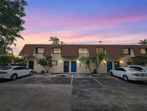 Building Photo - 15385 S Dixie Hwy