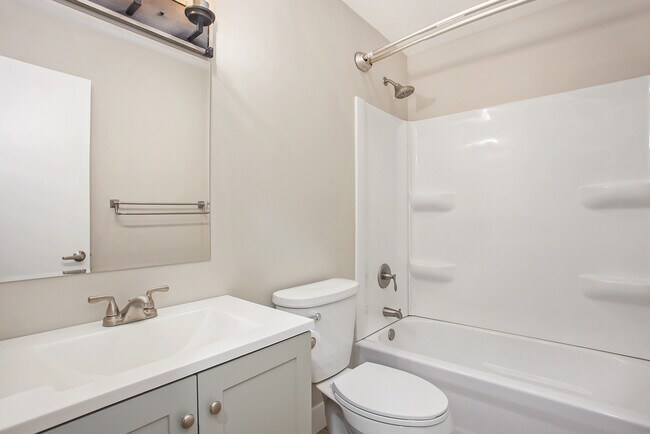 Foto del edificio - 174 S Fremont St NE