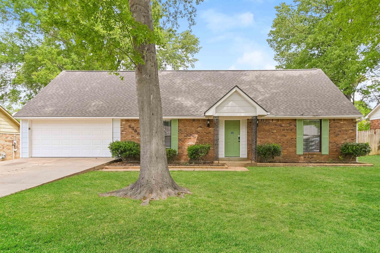 Foto principal - 6338 Northampton Dr