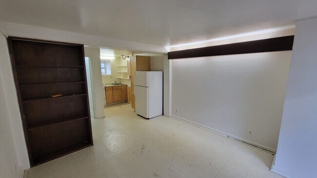 Foto del edificio - Ohana Kewalo basement Studio for rent