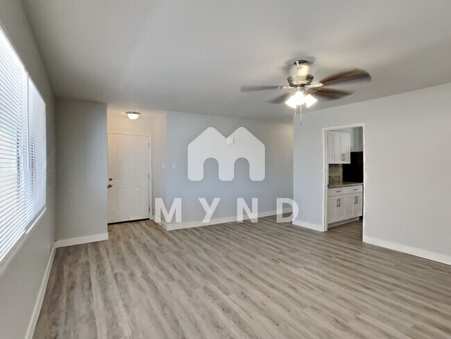Building Photo - 4488 Sun Valley Dr