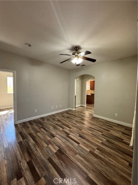 Foto del edificio - 44428 Elm Ave
