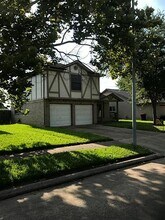 Building Photo - 8414 Grand Knolls Dr