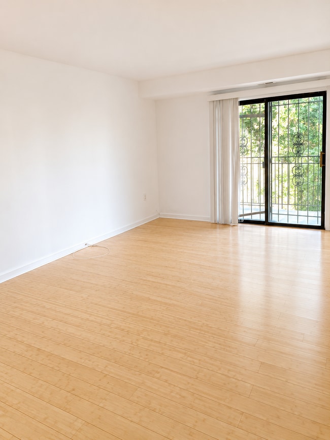 Building Photo - 2026 Move-In Special – $500 LEASE SIGNING BONUS!! Cozy 1-Bedroom Apartment with W/D & Parking in ...