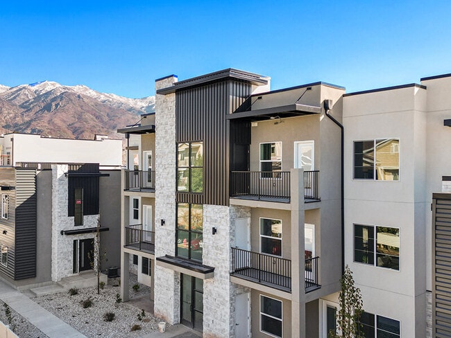 Building Photo - Allure UT