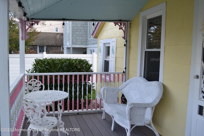 Foto del edificio - 123 Bridge Ave