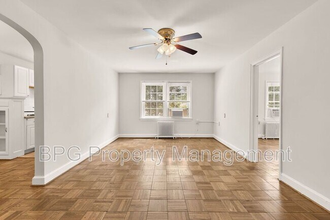Foto del edificio - 2634 Langston Blvd.