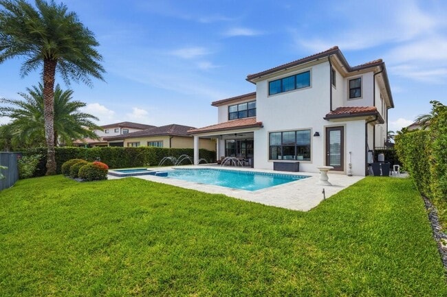 Building Photo - 11415 Watercrest Cir E