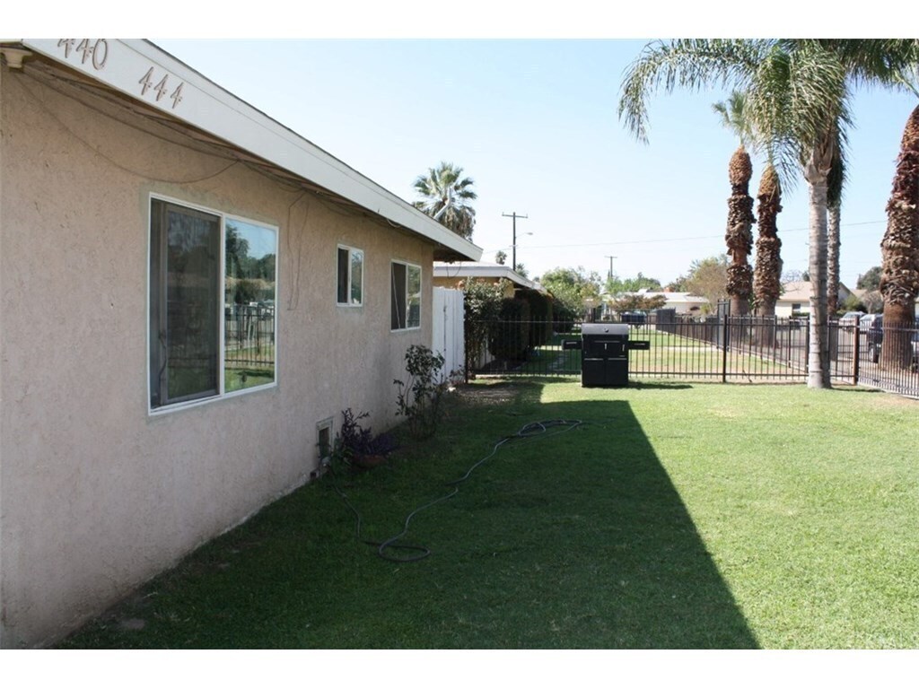 442 Riverside Ave, Colton, CA 92324 Condo for Rent in Colton, CA