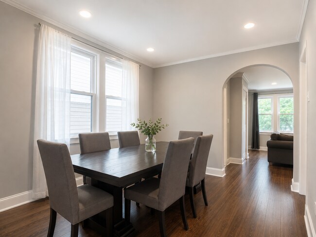 Foto del edificio - 3708 N Sacramento Ave