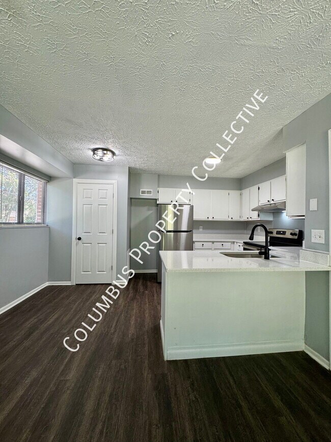 Building Photo - 2026 Noe Bixby Rd