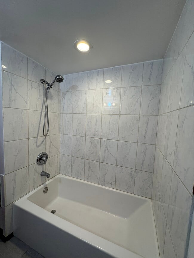 Building Photo - 5370 N Central Ave