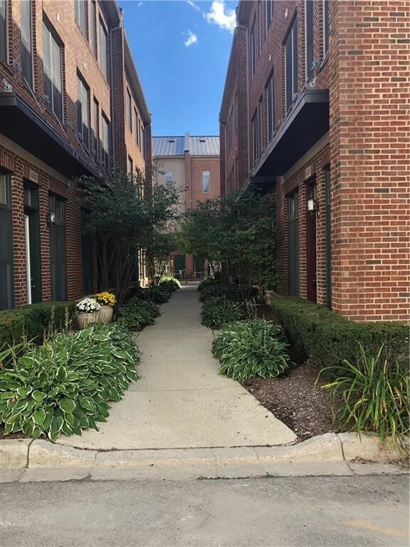 Foto del edificio - 410 Lewis St