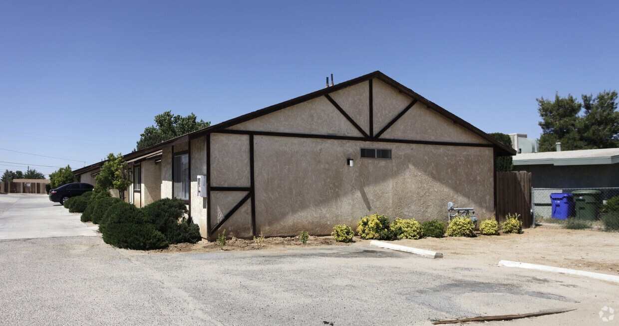 15810 Bear Valley Rd, Victorville, CA 92395 Apartments in Victorville, CA