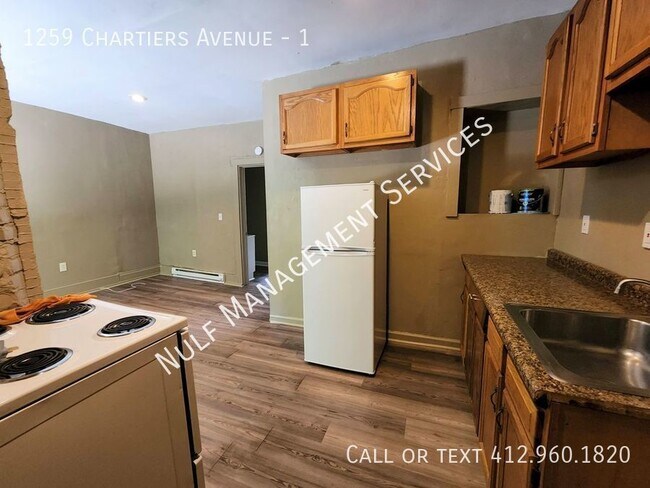 Building Photo - 1 Bed, 1 Bath Apartment in Crafton Heights