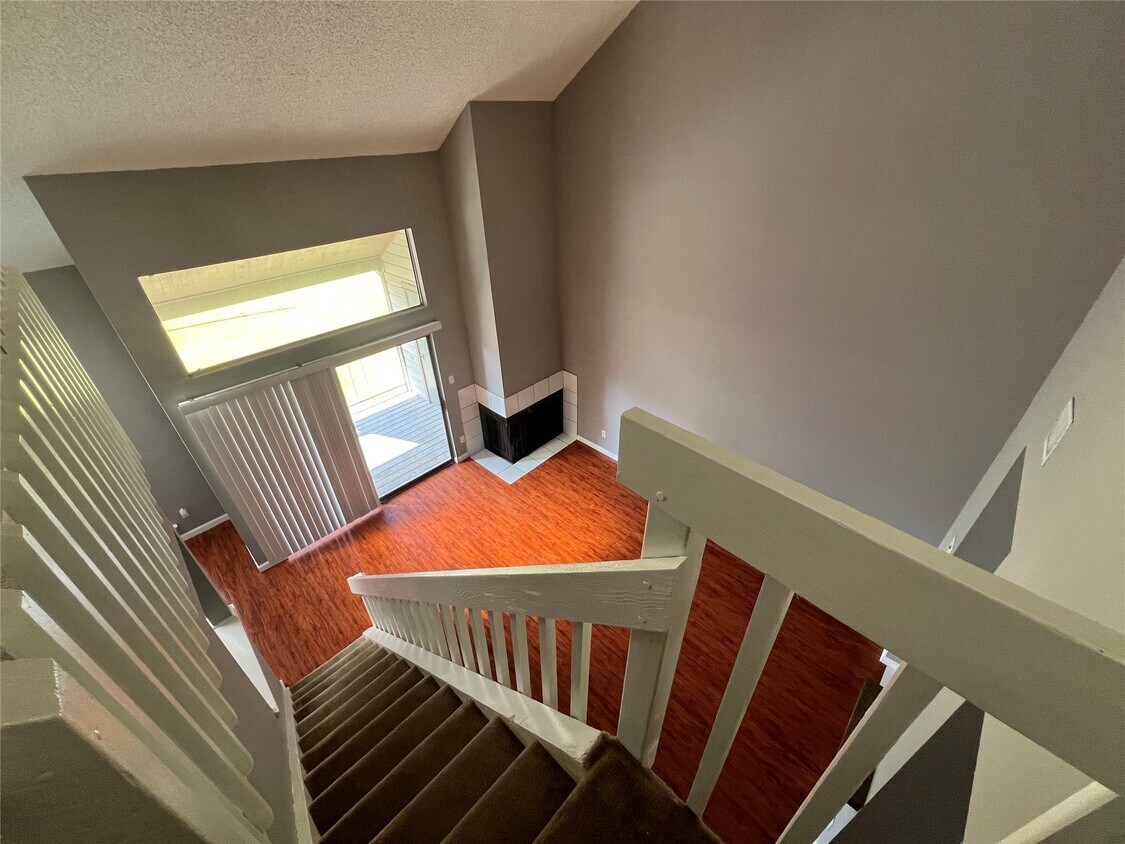 Foto del edificio - 8479 Sands Point Dr