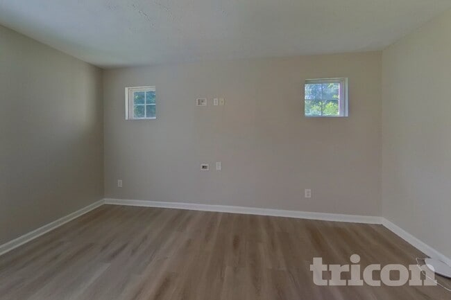 Building Photo - 130 Patterson Way