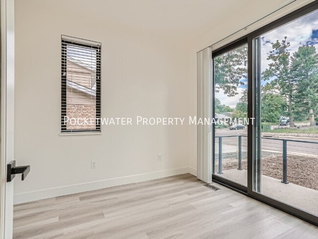 Building Photo - 3595 Darley Ave