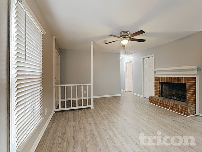 Building Photo - 202 River Song Rd