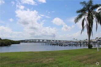 Building Photo - 2600 S Kanner Hwy