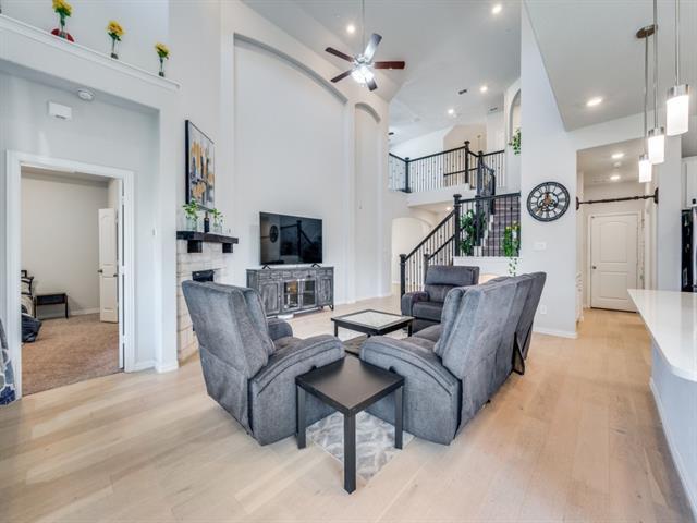 Foto del edificio - 2094 Creekbluff Cir