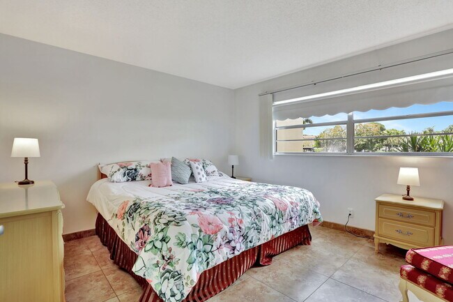 Foto del edificio - 3401 NW 47th Ave