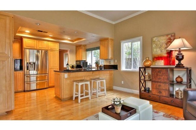 Building Photo - Foster City Gorgeous 4/3 in Alden Crossing