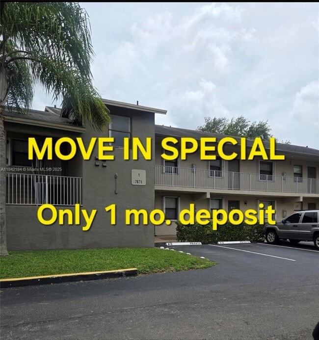 Building Photo - 7670 SW 152nd Ave