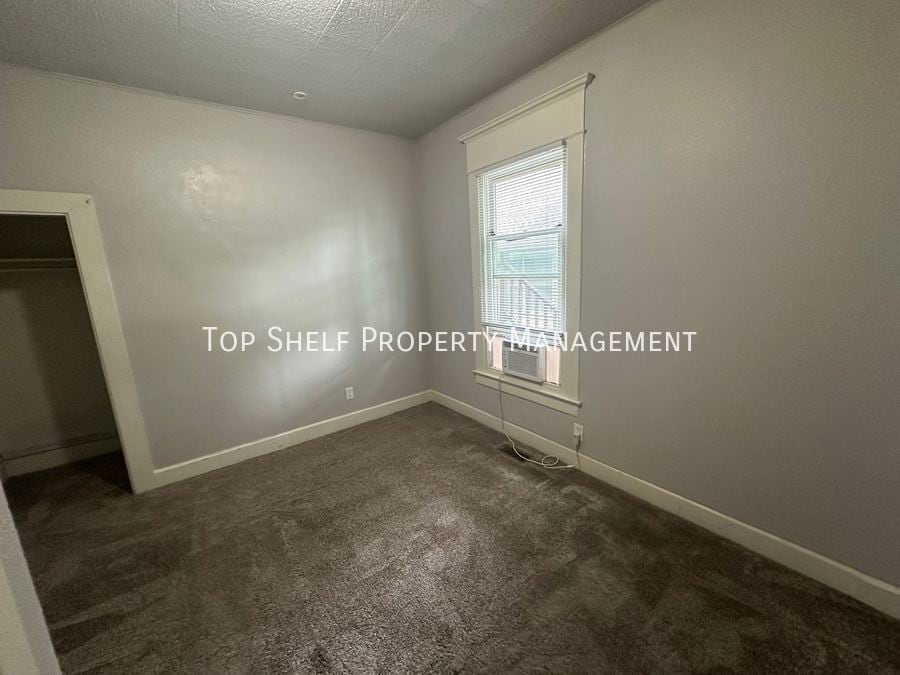 Building Photo - 1438 9th St